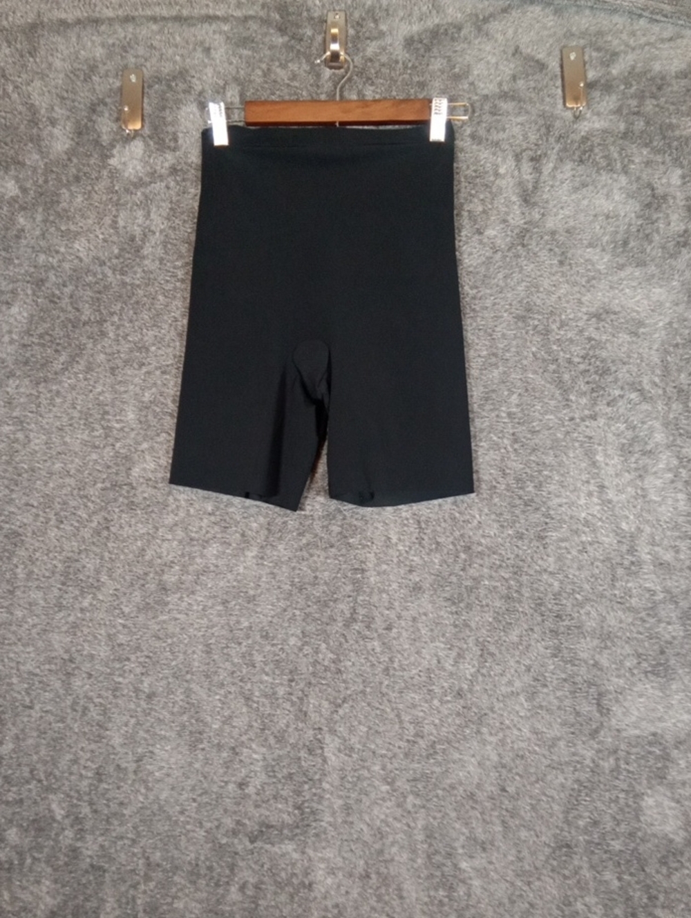 Women’s High-Waist Commando Control High Waist Shaping Shorts Size Large